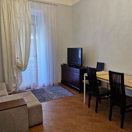 апартаменты в центре столицы Київ Екстер'єр фото